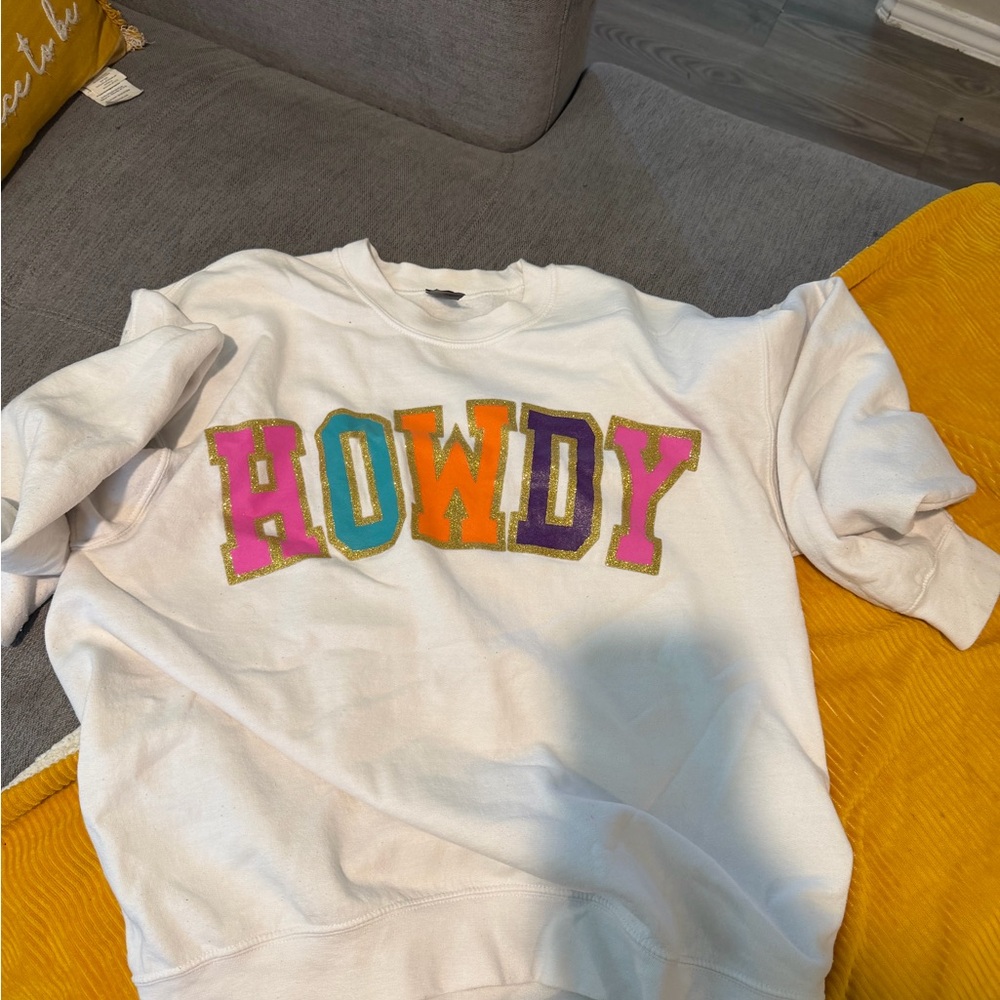 Gildan White Sweatshirt with Colorful HOWDY Design